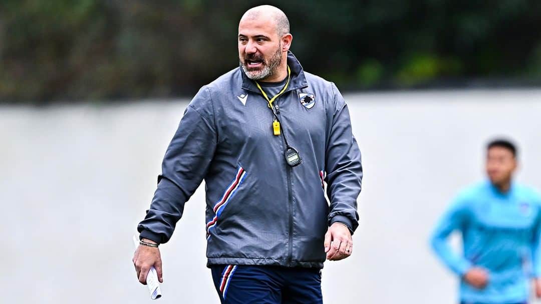 UCサンプドリアのインスタグラム：「🎙 Sampdoria-Spezia: le parole di Stankovic • #SampSpezia, #Stankovic: «Mai più come a Lecce, rendiamo orgogliosa la nostra gente».  #FORZADORIA 🔵⚪️🔴⚫️⚪️🔵」