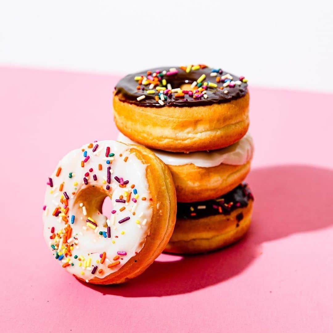 ダンキンドーナツさんのインスタグラム写真 - (ダンキンドーナツInstagram)「we dare you to photograph our donuts better 🤔」4月21日 22時47分 - dunkin