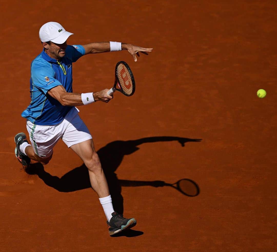 ロベルト・バウティスタ・アグートのインスタグラム：「Hasta aquí @bcnopenbs - Muchas gracias Barcelona y a todos los aficionados. Un placer, siempre 👋🏻  Mucha suerte @carlitosalcarazz en lo que queda!  #RobertoBautistaAgut @atptour   📷 @bcnopenbs」