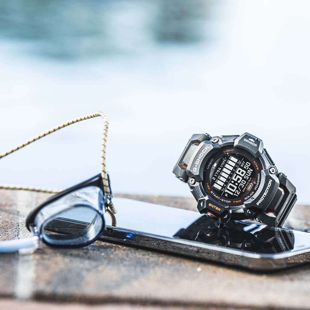 G-SHOCKさんのインスタグラム写真 - (G-SHOCKInstagram)「Kick your swim up a notch with G-SHOCK MOVE'S GBDH2000. Now with gyroscope that detects swim strokes and turns.🏊  Shop now at our link in bio.  ⌚️: GBDH2000-1A, GBDH2000-1A9  #GSHOCK #GBDH20001A #GBDH20001A9 #gshockMOVE #gshockwatch #watchaddict #workoutmotivation #swimming」4月21日 23時06分 - gshock_us