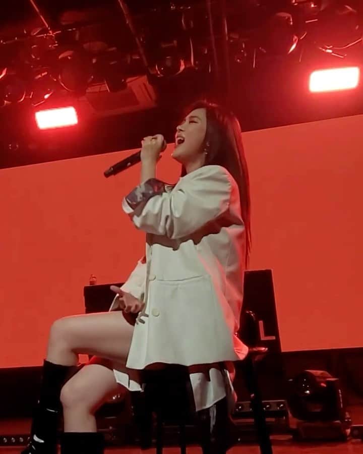 SAY のインスタグラム：「앙콜콘이 딱 2주 남았군요 ??? 🦅🖤 스페셜 게스트 알앤비 공주 수진이와 (@moonsujin94) 함께 하는 어른이 날.. 내 맘대로 기존 셋 리스트 다 갈아엎었습니다.. 더 빡세게 재밌게 놀 준비들하고 오시죠.. 한층 더 재밌어지겠구먼.. .. 목 먼저  쉬는 사람이 승자인거여~~~~~곧 보자고요우요우워우워~~~  SAAY 단독 콘서트 'Mise－en－scène : ENCORE' · 일시 : 2023년 05월 05일 (금) 오후 5시 · 장소 : 롤링홀 · 출연 : SAAY · 예매 : 멜론티켓 2023년 03월 30일 (목) 오후 8시 예매오픈 · 가격 : 예매 66,000원 / 당일 현장구매 77,000원 · 관람형태 : 스탠딩」