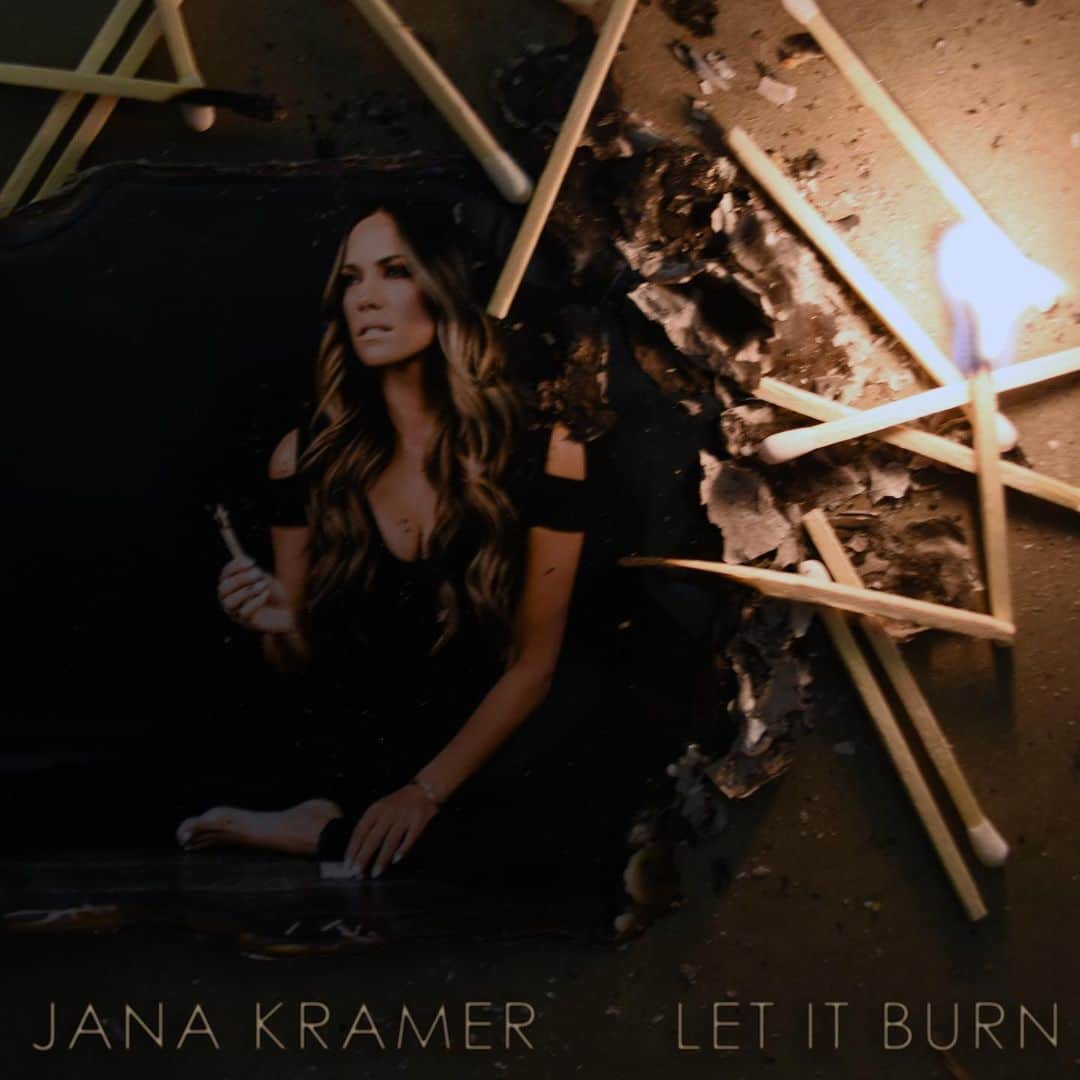 ジャナ・クレイマーのインスタグラム：「Let it burn🔥🔥🔥🔥….available now. Link in bio. 🔥 @sara_brice @emilyshackelton」