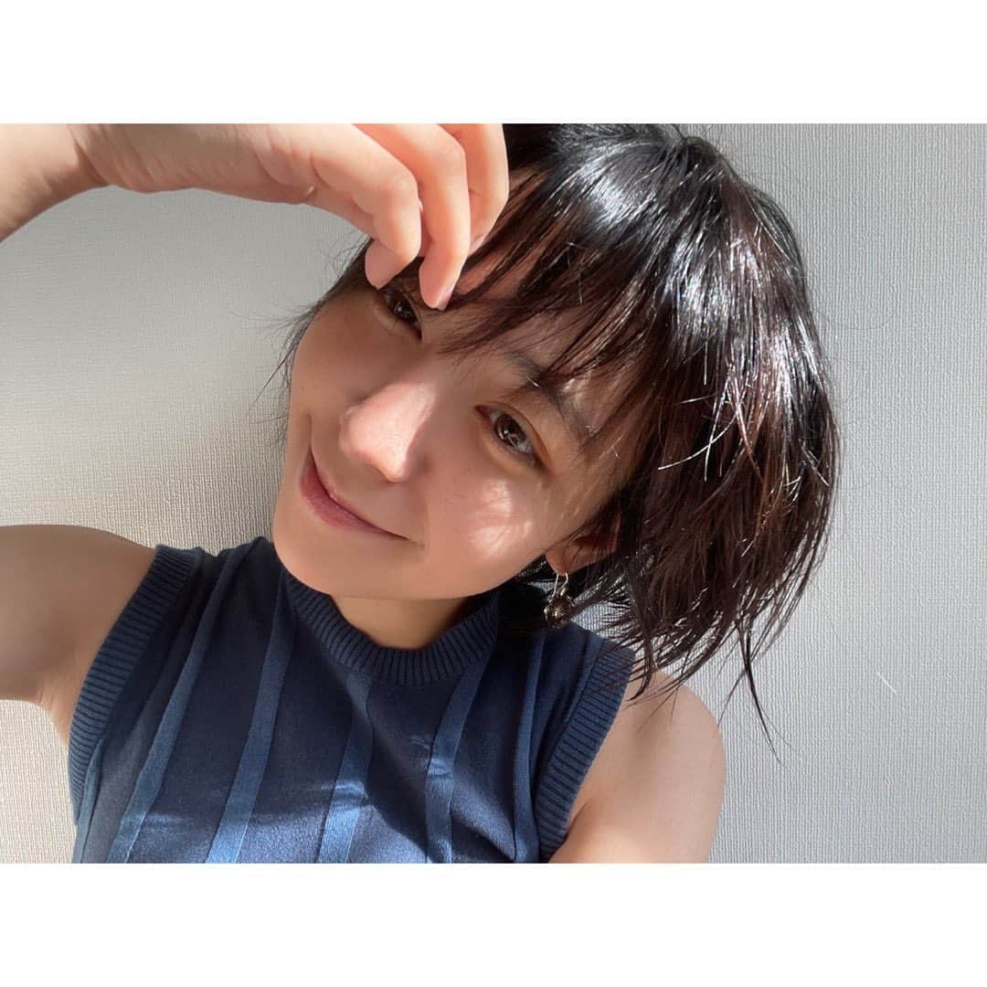 吉谷彩子さんのインスタグラム写真 - (吉谷彩子Instagram)「お久しぶりです🌷  私は元気です！  最近暑いよね。。  皆さんはお元気ですか😌」4月21日 23時58分 - ayako_yoshitani