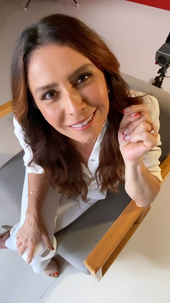 Giovanna Antonelliのインスタグラム：「😅😉」