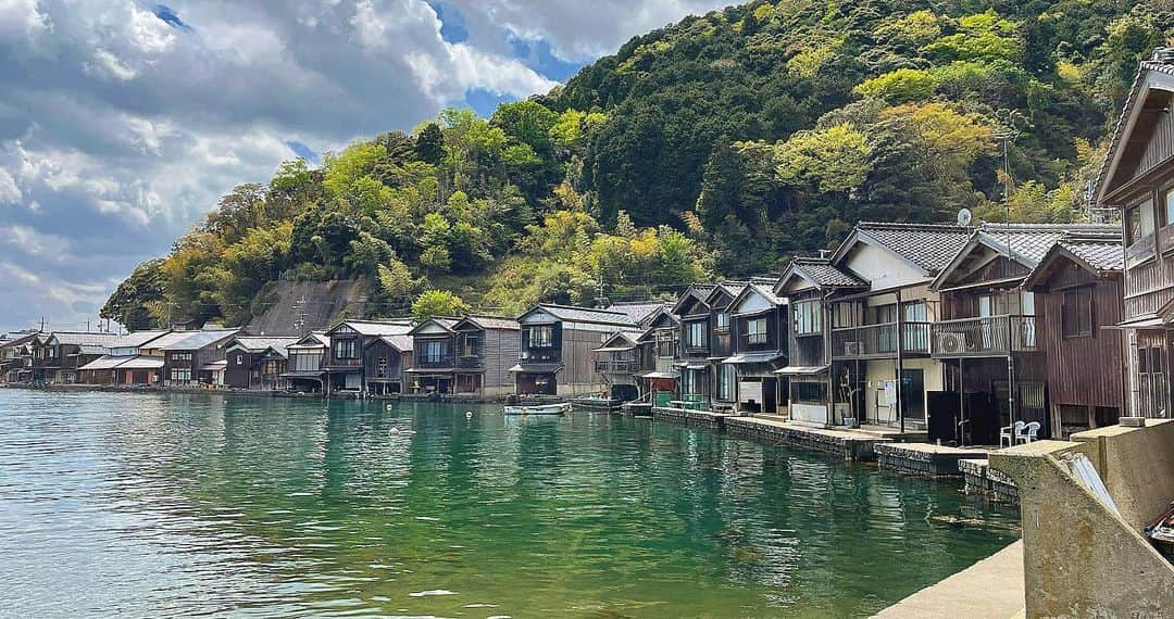 大山恵理乃のインスタグラム：「⁡ 天橋立からの、 ⁡ #伊根の舟屋 ⁡ 母を連れての日帰り旅。 ⁡ ⁡ ⁡ ⁡」