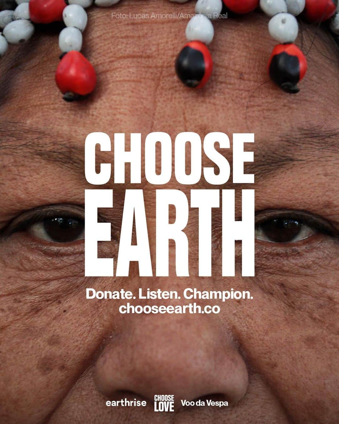 Jackson Harriesさんのインスタグラム写真 - (Jackson HarriesInstagram)「It’s that time of year again. I’m SO excited to say CHOOSE EARTH is back 🌏 for Earth Day 2023 🚀  Welcome back to @chooseearth, this time with its own platform 🦋 – our third year supporting Brazilian Indigenous Peoples, in collaboration with @chooselove and Voo da Vespa.  Our mission is simple: to support, amplify and strengthen our planet’s true defenders, the Indigenous peoples who risk their lives to protect and multiply the crucial ecosystems that preserve life for all.⁠ Their future ensures our collective future, but the time for justice is now.  Over the last two years, The Choose Earth collective has raised over £350,000, reached over 44 million people and directly supported more than 80 Indigenous leaders who are working for their communities across Brazil.  We want to go even further this year – and we need your support ❤️  How can you get involved? Donate. Listen. Champion.  • Donate – Donations will go directly to supporting the leaders fighting for justice and the future of our planet. ALL donations will be matched by a generous donor up to the sum of $20,000. • Merchandise – Support the campaign by purchasing the Choose Earth sustainably produced t-shirt. • Champion the campaign – Never underestimate the power of your voice; amplifying the campaign and Indigenous voices on your social media can go a long way. • Educate yourself and be accountable – Ask questions and be the change you want to see in the world.  Visit Chooseearth.co (link to bio) to learn more.  #ChooseEarth @chooseearth  📸: by the amazing @lilybw」4月22日 0時10分 - jackharries