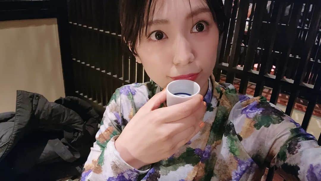 miwaさんのインスタグラム写真 - (miwaInstagram)「日本酒～❤️おいしかった🥰  #アコギッシモ #新潟 #イカ刺しと合う」4月22日 0時16分 - miwa_official_38