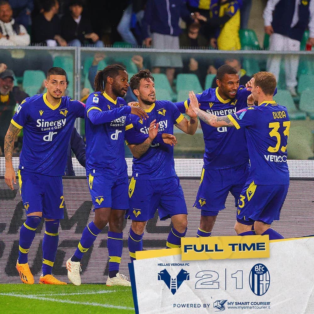 エラス・ヴェローナFCのインスタグラム：「𝙏𝙐𝙏𝙏𝙊 𝘾𝙐𝙊𝙍𝙀, 𝙏𝙐𝙏𝙏𝙊 𝙃𝙀𝙇𝙇𝘼𝙎 💛💙  Tre punti 𝗣𝗘𝗦𝗔𝗡𝗧𝗜.」
