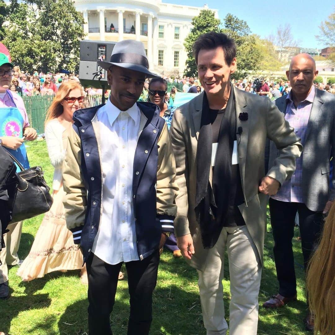 ASCAPさんのインスタグラム写真 - (ASCAPInstagram)「9 years ago today (April 21, 2014), Big Sean became the first rapper to rap at the White House.  As a part of the performance line-up for the #WhiteHouse's annual Easter Egg Hunt, #ArianaGrande brought #BigSean out for a rendition of their song, "Right There." Sean and Ariana performed their track in front of 30,000+ people on the South Lawn.」4月22日 0時34分 - ascap