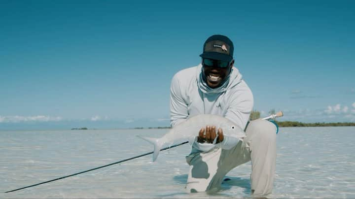 Costa Sunglassesのインスタグラム：「The Gray Ghost. Phantom of the flats. The Silver Shadow. From the Florida Keys to the Bahamas to Hawaii, bonefish are an iconic inshore species with many monikers and a presence that is often felt but rarely seen. Their elusive behavior, expert camouflage and skittish personalities make bonefish the quintessential poster child for shallow water sight-fishing.  Our latest Costa Film “Hooked On: Bonefish” explores the pursuit of this prized gamefish, which requires expert marksmanship and delicate execution to be successful. Through tagging and conservation efforts, the quality of many historic bonefish fisheries is improving, as is our understanding of the species’ movements and patterns.   Watch and wade with us as we chase bonefish on the sand flats of the Bahamas and tag them on the grass flats of the Keys with @bonefishtarpontrust - available now at link in bio.  #HookedOn #Bonefish #FlatsFishing #SeeWhatsOutThere」