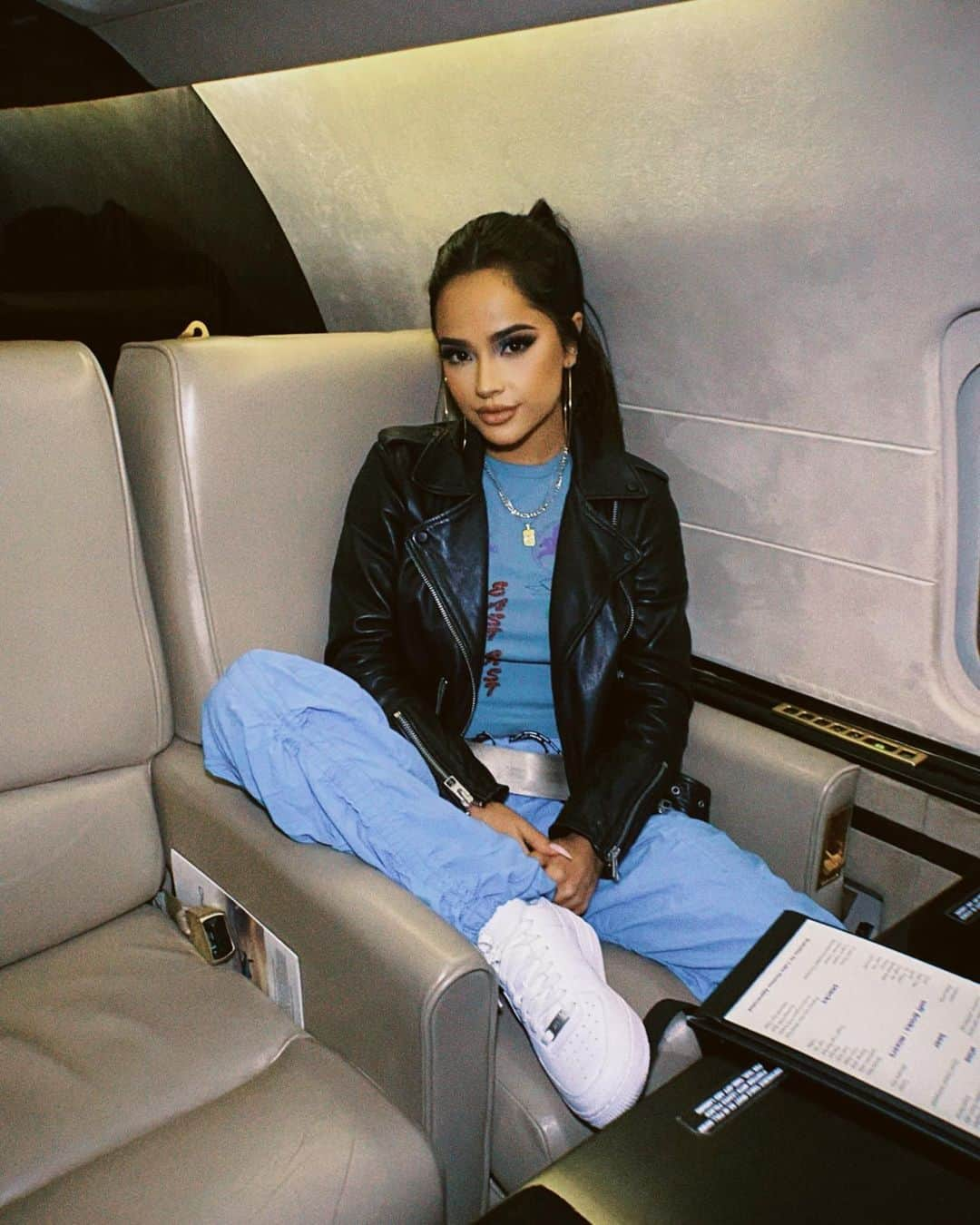 ベッキーGさんのインスタグラム写真 - (ベッキーGInstagram)「See you sooooon @coachella 🫶🏽 @setjet」4月22日 2時16分 - iambeckyg