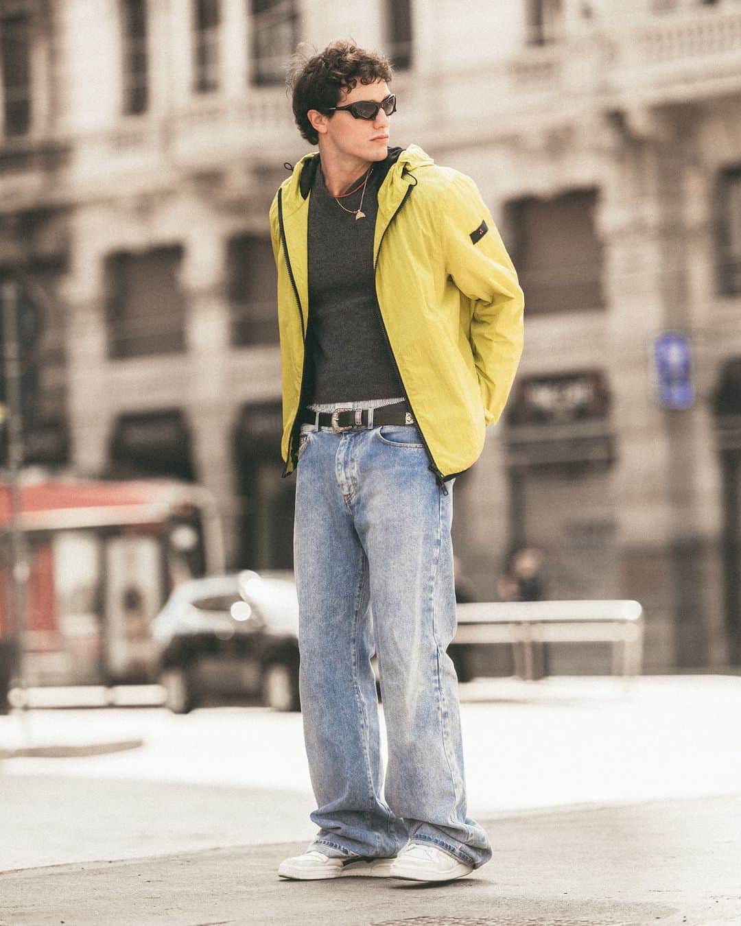 のインスタグラム：「@gabesposito takes center stage in the city with his energy and Peuterey jacket.  #PeutereyAttitude」