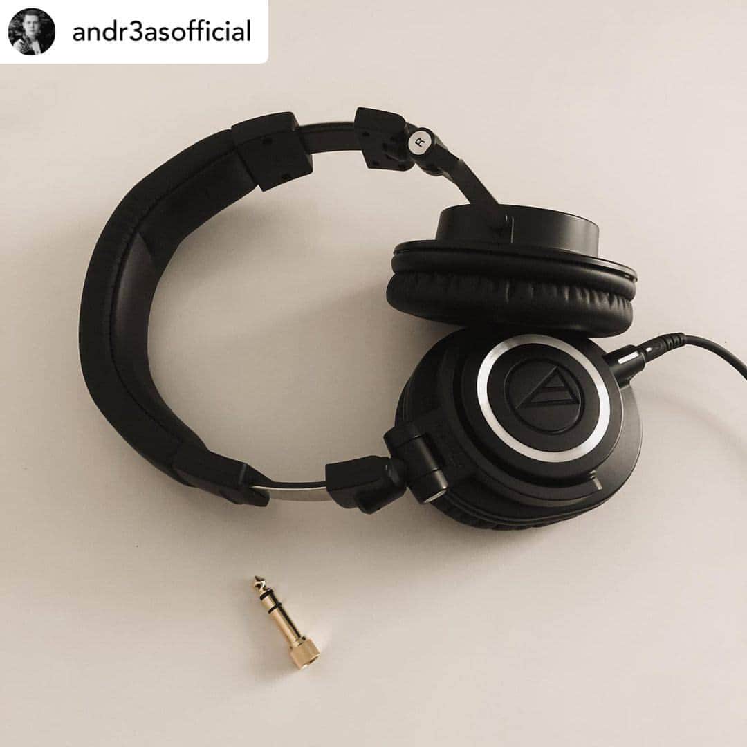 Audio-Technica USAさんのインスタグラム写真 - (Audio-Technica USAInstagram)「#FanPhotoFriday: Designed for studio use and at-home listening, the ATH-M50x is every musician’s studio essential. Thanks for sharing our headphones, @andr3asofficial! Learn more at the link in our bio.⁠ .⁠ .⁠ .⁠ #AudioTechnica #Headphones #StudioHeadphones #Musicians #Recording」4月22日 3時01分 - audiotechnicausa