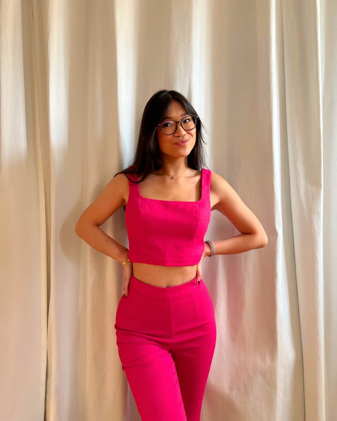 クーカイのインスタグラム：「Rayonnante, @ophelie_grosjean porte parfaitement notre pantalon Oyster associé au top Wafer en Cosmo pink 💗⠀⠀⠀⠀⠀⠀⠀⠀⠀ -⠀⠀⠀⠀⠀⠀⠀⠀⠀ Radiant, @ophelie_grosjean wears our Oyster pants perfectly paired with the Wafer top in Cosmo pink 💗 ⠀⠀⠀⠀⠀⠀⠀⠀⠀ ⠀⠀⠀⠀⠀⠀⠀⠀⠀ #kookai #fashion #SS23 #kookaistyle #ootd #outfitinspiration #outfitideas #outfitoftheday #newcollection #spring」