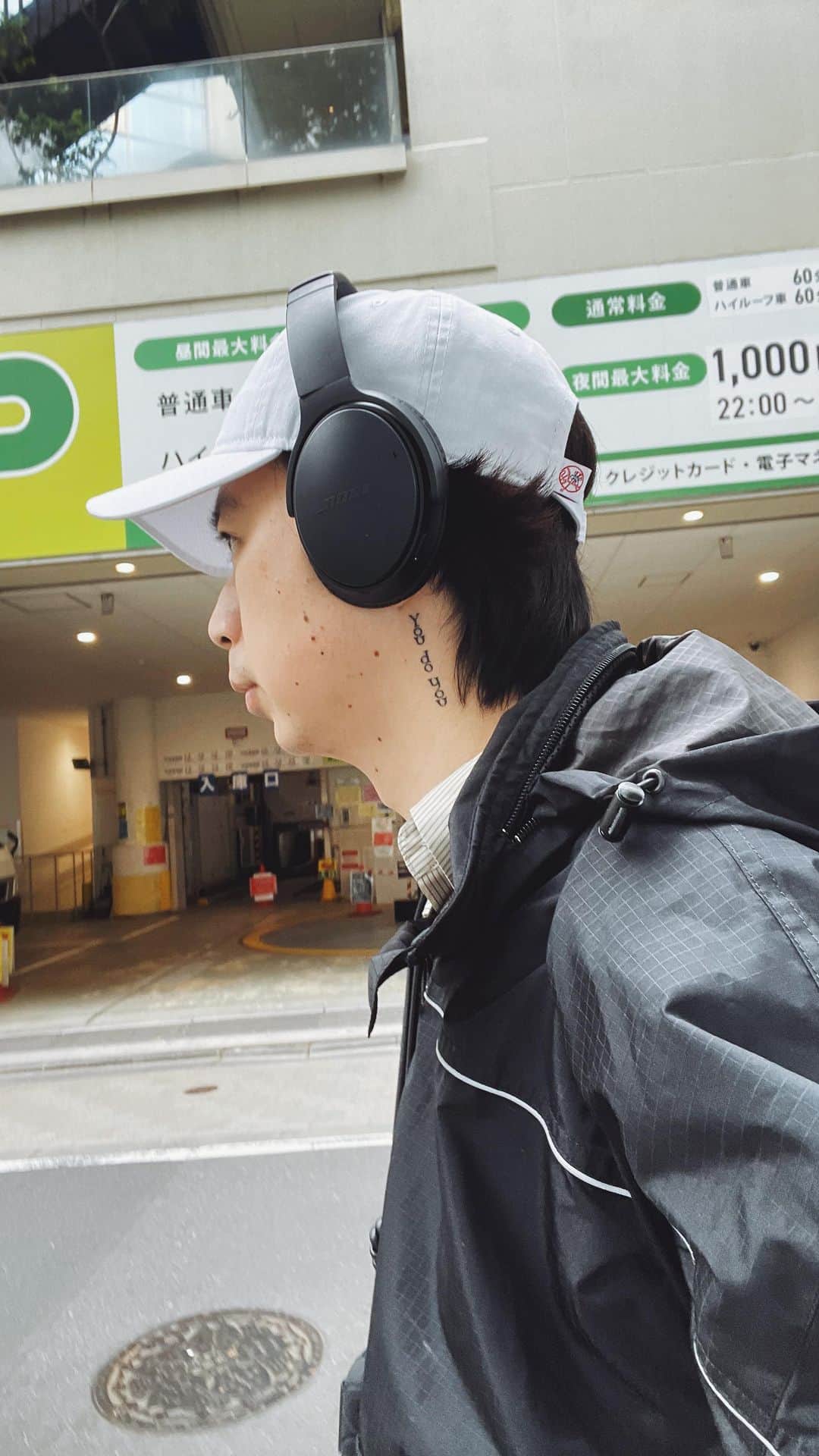 磯田 基徳のインスタグラム：「移動　@cooper.hair_ → @siki.hair」