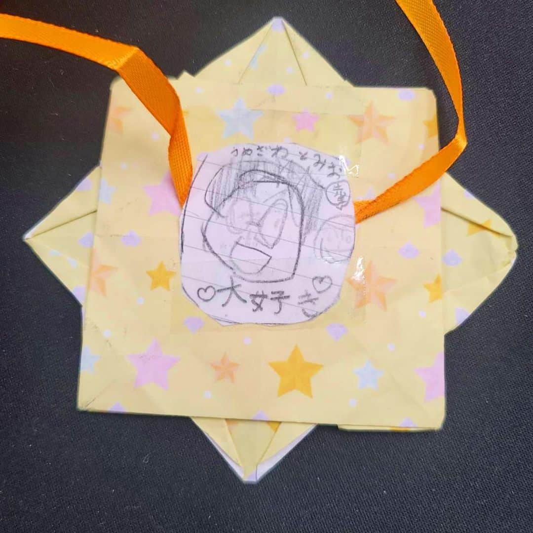 梅沢富美男さんのインスタグラム写真 - (梅沢富美男Instagram)「子供たちからの素敵な絵やお手紙がたくさん届いています！ みんな本当に上手。 おっちゃん全部見て元気もらってます！ありがとう！  #ファンレター #かわいいお手紙 #元気の源」4月22日 13時41分 - tomioumezawa