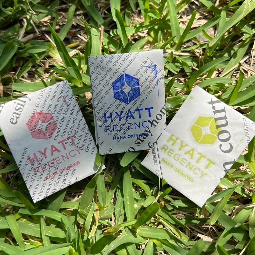 Hyatt Regency Naha Okinawaのインスタグラム：「#flowerseed for #earthdayeveryday  Get our #upcycled newspaper #origami envelope!  当館の古新聞を #アップサイクル してつくった折り紙封筒の中には #花の種 が入っています💚  ご自宅で #緑化運動 もお愉しみください🌱  #happyearthday」