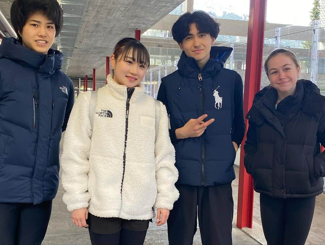 河辺愛菜さんのインスタグラム写真 - (河辺愛菜Instagram)「🇨🇭 どこ見てもめーっちゃ綺麗な景色だった〜‼︎ 楽しかったです‼︎☺︎」4月22日 14時45分 - mana.kawabe