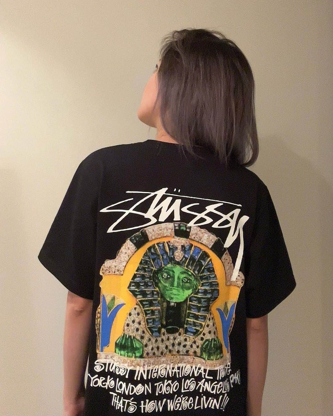 伊東楓さんのインスタグラム写真 - (伊東楓Instagram)「Sphinx🐪 #stüssy  #streetstyle #tokio #artwork #fashionblog」4月22日 6時29分 - kaede_ito004