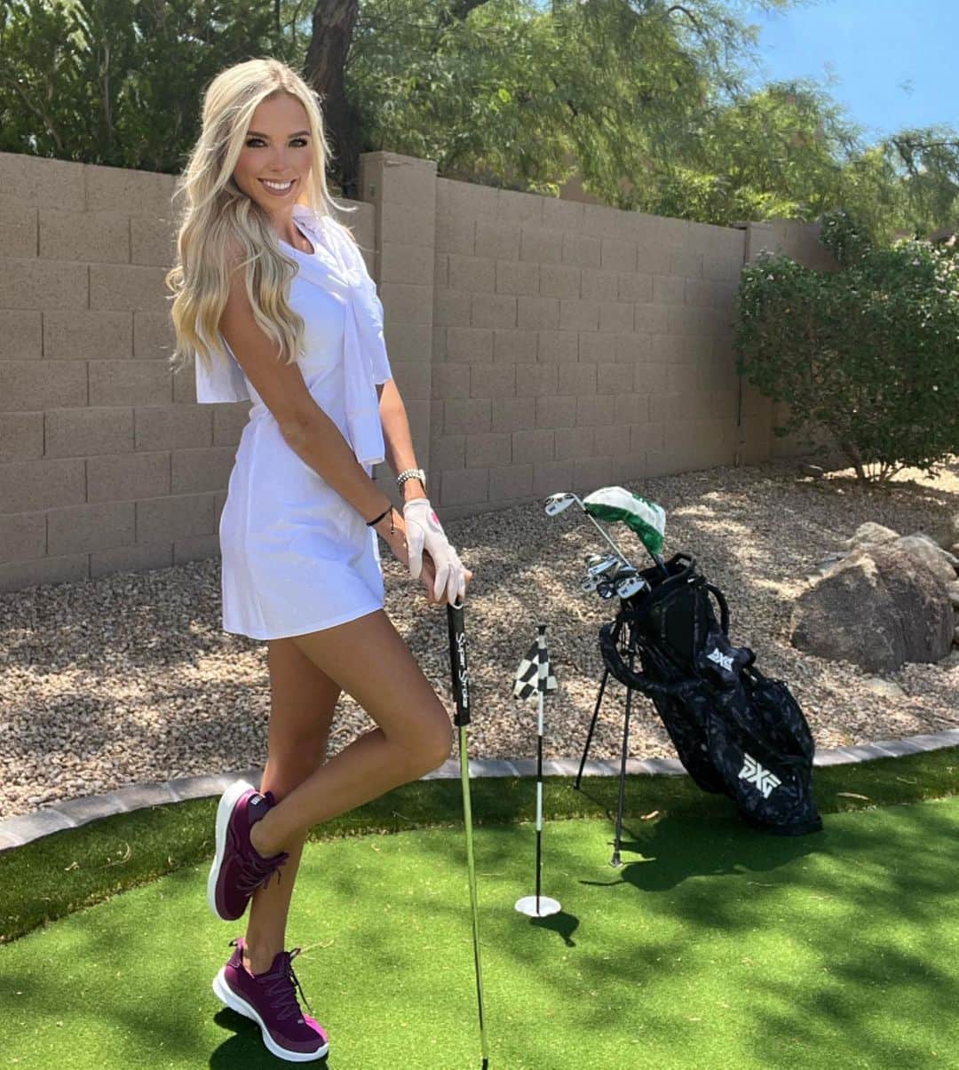Elise Lobbのインスタグラム：「What’s your biggest golf pet peeve ?! ⛳️🫣   #golf #az」