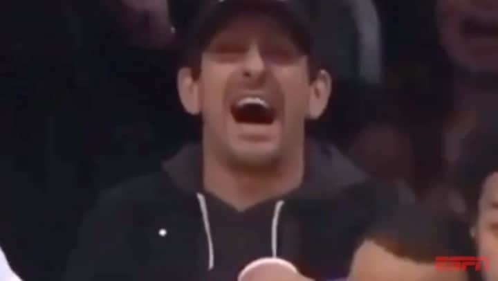 アダム・シャピロのインスタグラム：「Thanks ESPN for doing such an important documentary about the time LeBron dunked the ball, and then the camera caught me, very happy about it.」
