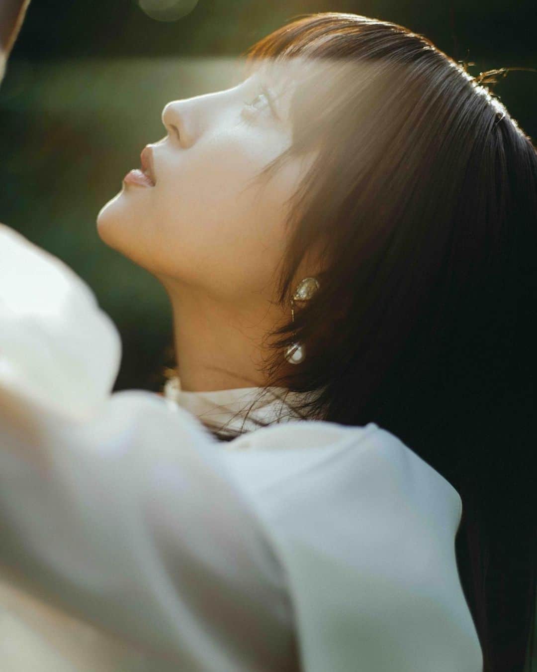 倉中るなさんのインスタグラム写真 - (倉中るなInstagram)「- photo by @takataka1960  THANK YOU.🍃  み〜んなすてきな土曜日になりますように..!  #shinjuku#shinjukugyoen #photo#portrait#portraitphotography」4月22日 7時21分 - runa_kuranaka
