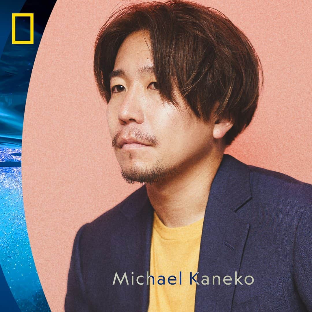 ナショナル ジオグラフィック TV (JP)のインスタグラム：「本日午後7時からはMichael Kanekoのライブを開催✨ @michaelkanekomusic   さぁ、私たちの海に会いにいこう。  潮風と共に海を知り、感じ、学ぶ2日間限定の体験型イベント開催 アースデイ WITH ナショナル ジオグラフィック OCEANS TOMORROW  🗓️4月22日(土)＆23日(日)11:00AM-8:00PM 📍横浜 象の鼻テラス・象の鼻パーク (入場無料・予約不要)  【TALK】海洋生態系をテーマにストーリーを通じて海を知る  DAY1: 海洋生物学者 アーシャ・デ・ボス WITH 田中直樹 (ココリコ)、木村尚、ジョン DAY2: フィルムメーカー バーティ・グレゴリー WITH 甲斐まりか、横山泰介  【FILM】迫力満点！大画面で臨場感あふれる映像作品を楽しもう DAY1:『クジラと海洋生物たちの社会』 ジェームズ・キャメロン製作。クジラの世界に密着し驚きの生態に迫る。 DAY2:『バーティのハイテク・アドベンチャー』 野生動物の驚異的な映像を捉える若き映像作家の姿を追う。  【MUSIC】海が似合うアーティストが奏でるライブステージを開催。 DAY1: Michael Kaneko DAY2: bird  【ART】ケモノシリーズが横浜に。特別に海洋生物をイメージしたアートを初披露。 ART: CANDLE JUNE  【WORKSHOP】美しき海を次世代へ。私たちがとるべき行動を体験。 古くなったモノや捨てられるモノに、新たな価値を与えて息吹を吹き込む「アップサイクル」活動を行うUPCYCLE JAPAN®協力の元、ワークショップを開催。  #ナショジオアースデイ」