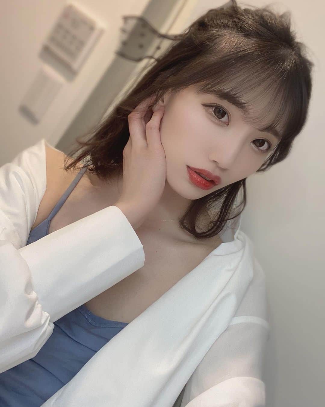 石原美沙紀のインスタグラム：「🩵🩵🩵  #데일리　#셀카　#일본　#친구해요 #instagood #instalike #instafashion #japanesegirl #cute #自撮り #自撮り女子  #アイドル  #今日のコーデ #ファッション #selfie #followme #likeforlikes  #写真好きさんと繋がりたい#idol #japanese #メイク #フォローミー　#follow #モデル #推し」