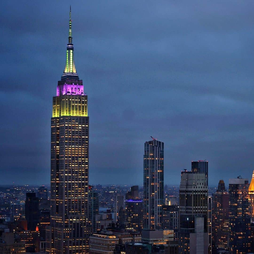 Empire State Buildingのインスタグラム：「Green and Purple this evening in Celebration of the Monster Energy AMA @SupercrossLive Championship」