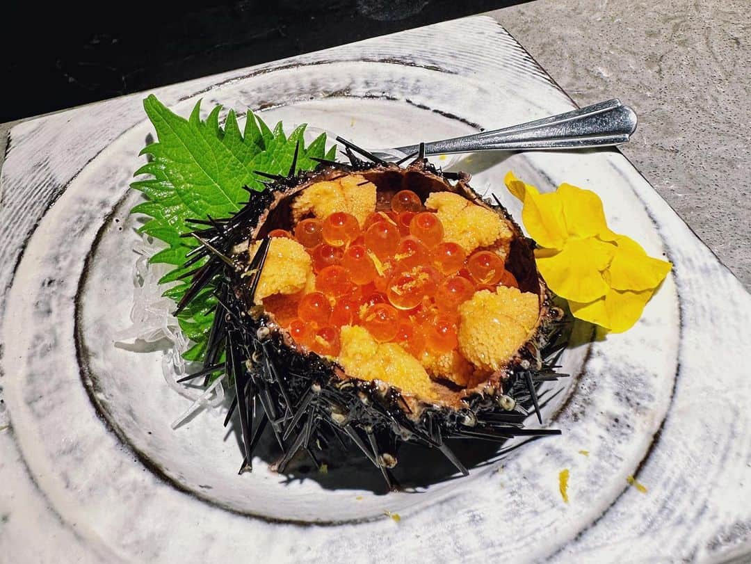 レスレイ・チアンさんのインスタグラム写真 - (レスレイ・チアンInstagram)「What’s your favourite sushi? Mine is Negitoro and Shime Saba! 🍣 I honestly feel like I can have sushi everyday… yummm…. 😋🌸 ごちそうさまでした〜！ @ankayama_hk #foodporn #sushi #omakase #happy」4月24日 22時00分 - lesleychianglove