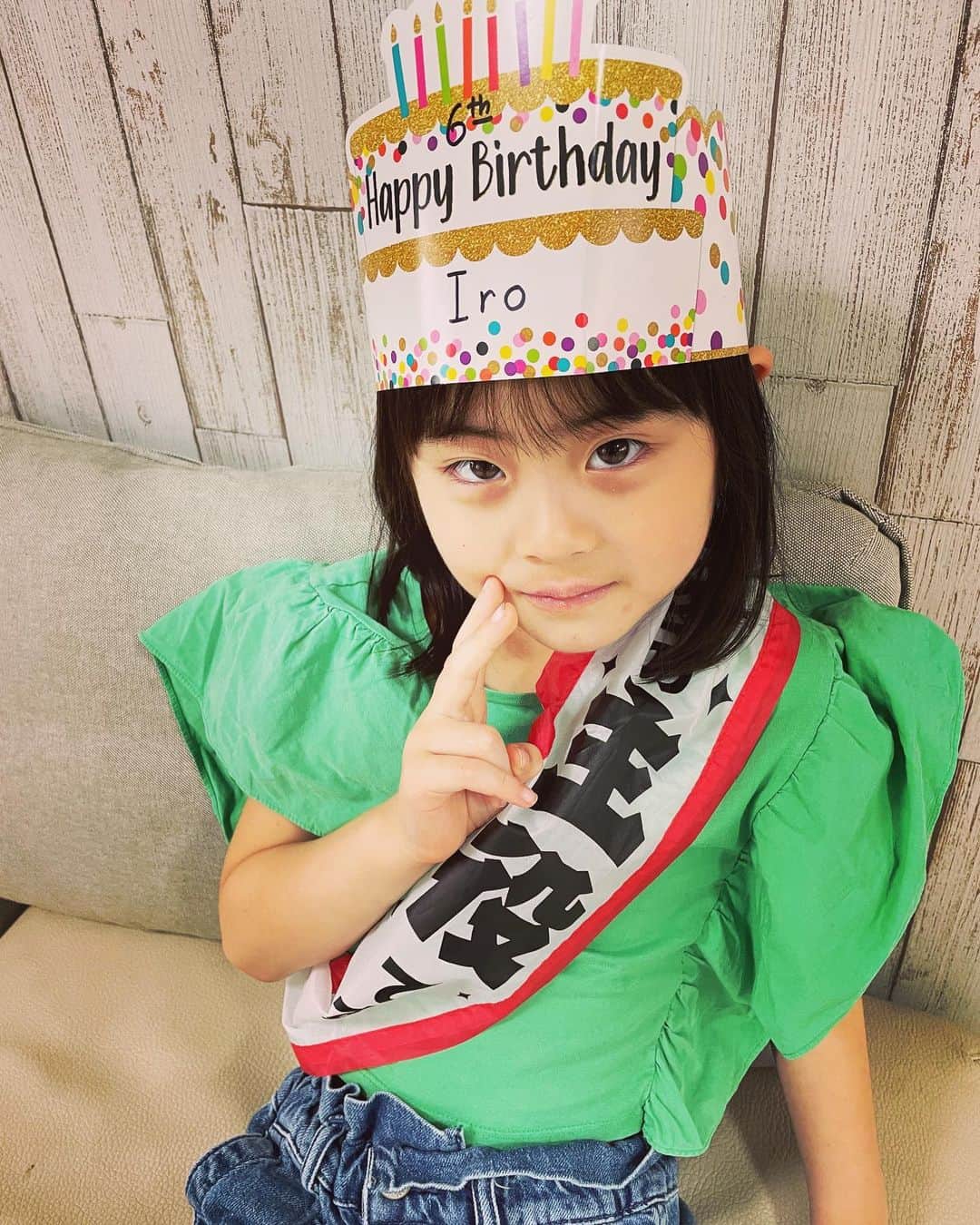 本多洸亮のインスタグラム：「お誕生日おめでとう🎈 あと5人は子供が欲しいです🥹✨ プレゼント何もらえるかな〜 俺もなんか欲しいな…  #happybirthday #6歳 #誕生日」
