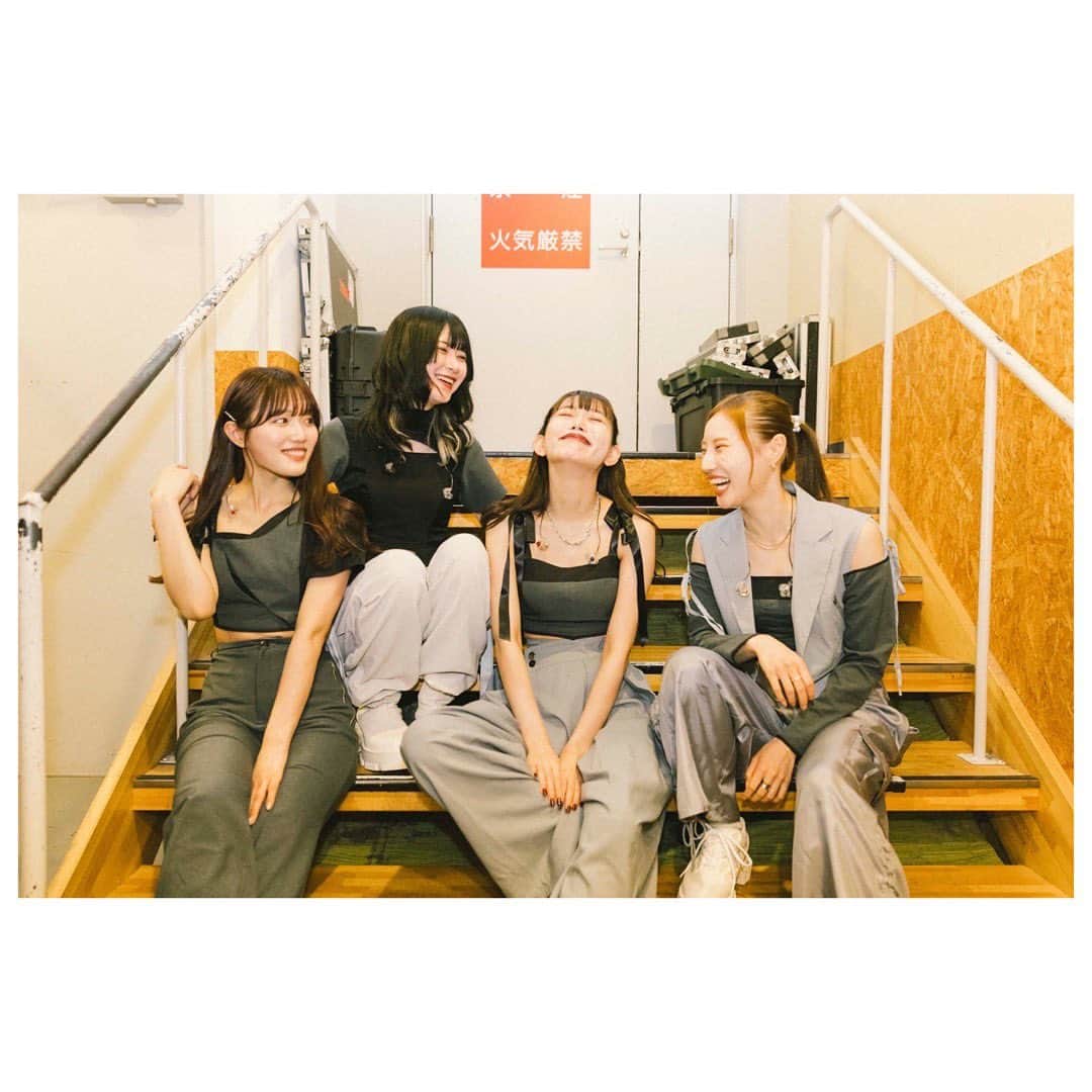 のインスタグラム：「家族写真 RRPTOURが始まった夜よろしくね 📷 @tamaishingo22」