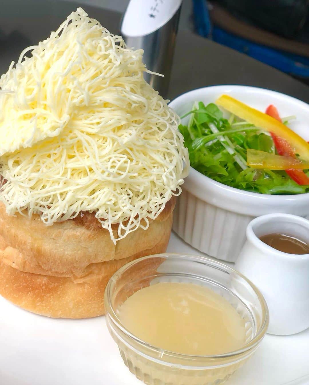 浦田麻緖さんのインスタグラム写真 - (浦田麻緖Instagram)「パンとエスプレッソとマオ。  ぐふふWWWW  バター最高Ψ( 'ч' ☆)ŧ‹”ŧ‹”ŧ‹”ŧ‹”  #パンとエスプレッソと  #ハニートースト #バターアンドハチミツ #パン」4月22日 12時23分 - mao.urata