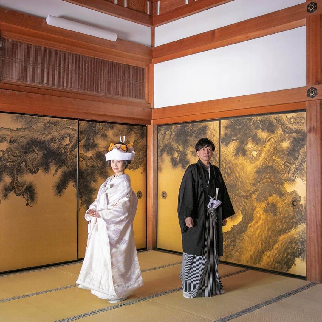 CLAIREのインスタグラム：「📍光明寺  #クレールブライダルスタジオ #フォトウェディング #結婚式準備 #プレ花嫁 #卒花嫁 #和装ヘア #和装前撮り #前撮り #写真で結婚式 #白無垢 #着物 #ウェディングドレス #結婚写真 #結婚準備 #日本中のプレ花嫁さんと繋がりたい#ウエディングフォト #フォトウエディング #2023春婚 #2023夏婚 #光明寺」