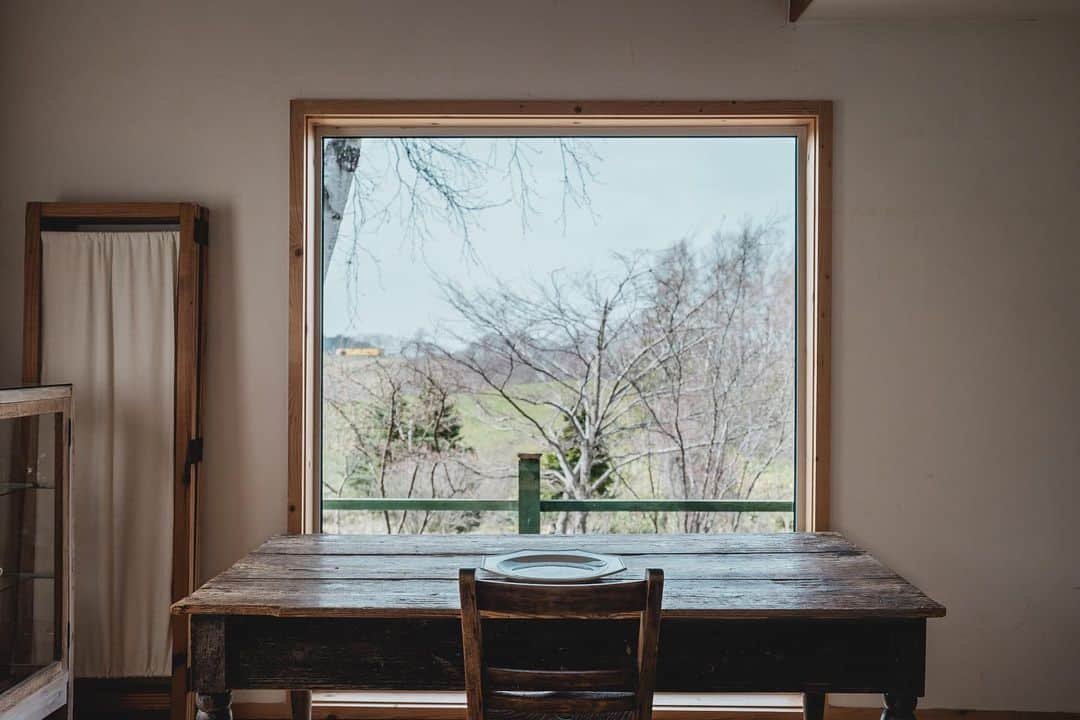 中野晴代さんのインスタグラム写真 - (中野晴代Instagram)「・ マオイクノコヤ @maoiqnokoya  今回の北海道旅のプランニングは @megu_3 ちゃん。 素敵な場所にたくさん 連れて行ってもらいました✨  #マオイクノコヤ #北海道旅行 #北海道観光 #sonya7iv #SEL50F12GM #sonyalpha」4月22日 12時36分 - haruyonakano