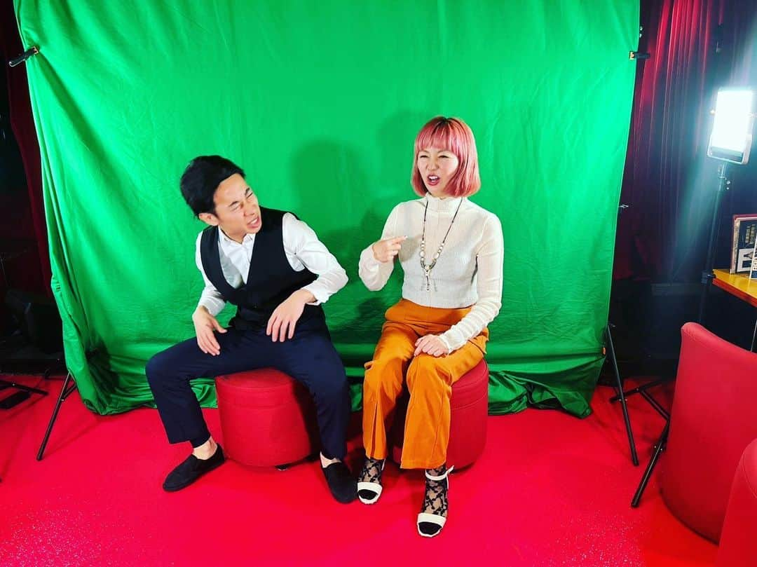 アモーレ橋本さんのインスタグラム写真 - (アモーレ橋本Instagram)「【#モノマネ ＋ #英会話】  #ブラボー橋本 が #爆笑問題 #太田光 さん で登場 ボケまくりの太田さん はなび先生も負けじとボケる笑 とばっちりの #HEYたくちゃん カオスの空間をお楽しみ下さい！  #ペラペラ英会話 #ハリウッドへの道 #麻布十番リトモ #鬼そば藤谷」4月22日 12時55分 - bravo_hashimoto