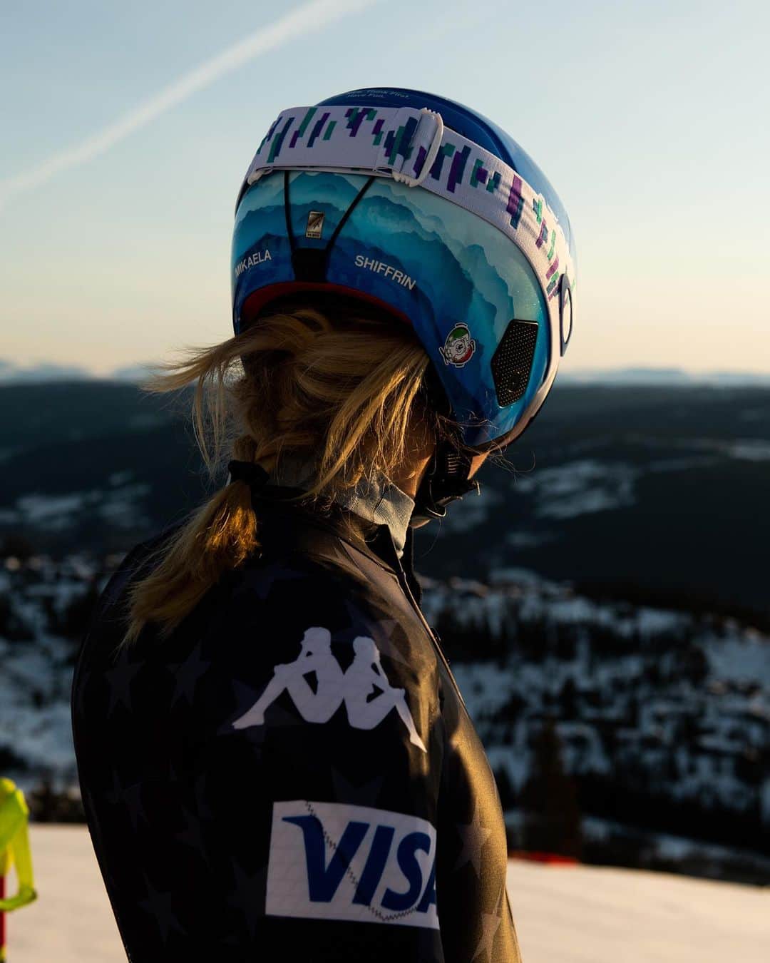 ミカエラ・シフリンのインスタグラム：「Another productive spring camp in Kvitfjell 🇳🇴…2023-24 is off to a solid start! Thank you, everyone, for all of your hard work!! That 4am wake up call wasn’t easy 😅, but it was certainly worth it. 🙏💪  📷: @mikedawsy」