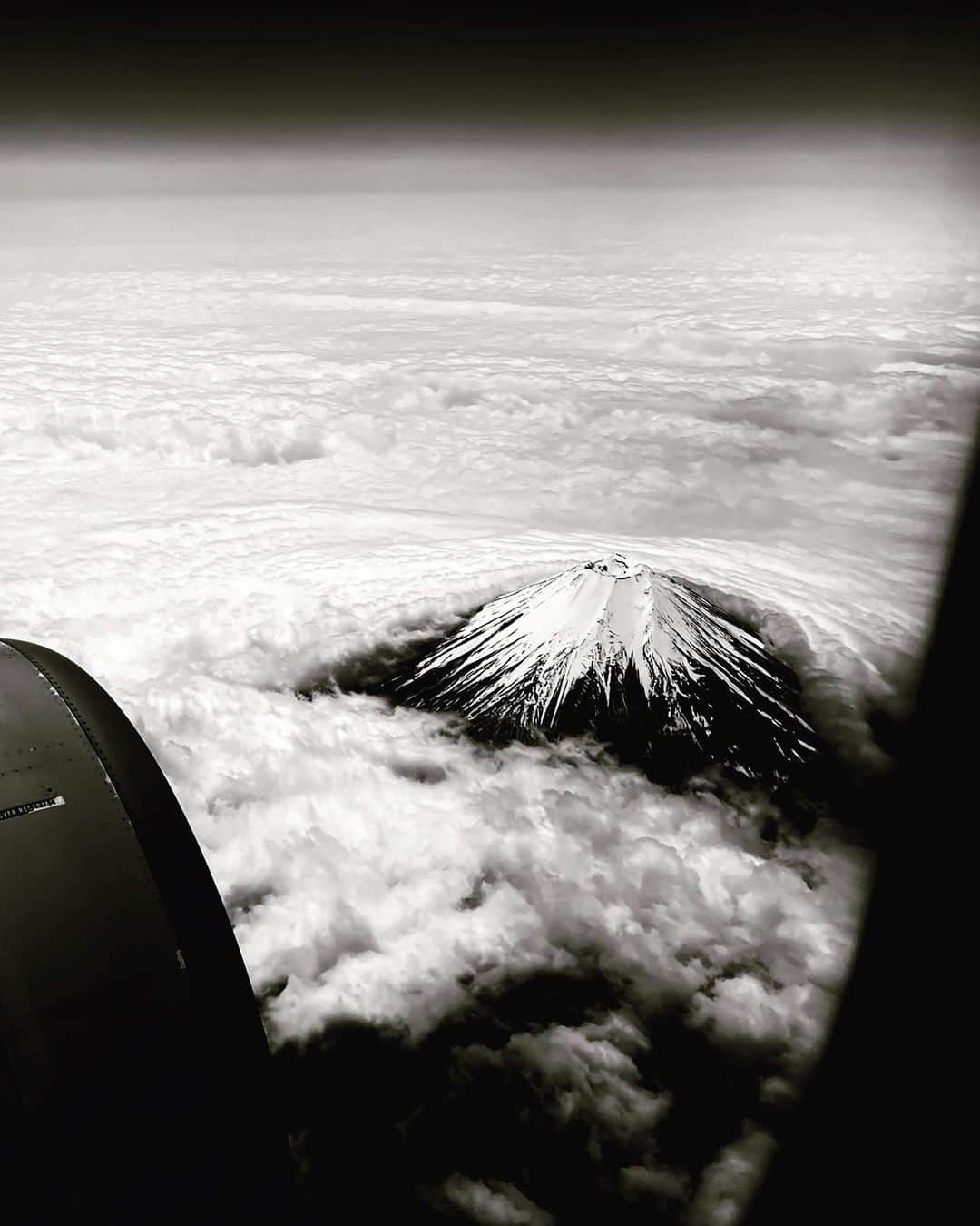 斎藤工（齊藤工）のインスタグラム：「🗻富士の山🗻  to『ふちいし』 @beppubluebird  #別府短編映画プロジェクト  #earthpower」