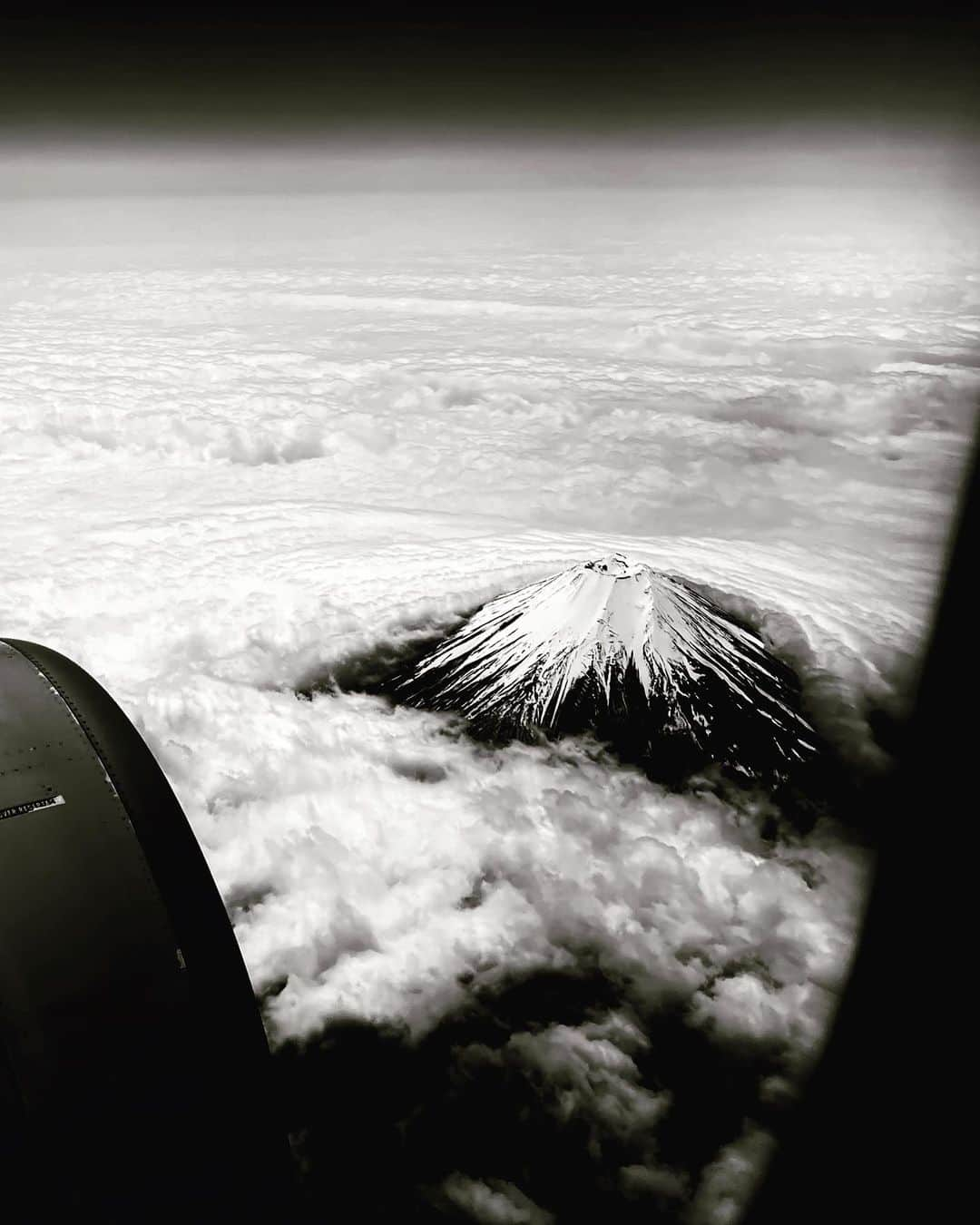 斎藤工（齊藤工）さんのインスタグラム写真 - (斎藤工（齊藤工）Instagram)「🗻富士の山🗻  to『ふちいし』 @beppubluebird  #別府短編映画プロジェクト  #earthpower」4月22日 13時23分 - takumisaitoh_official