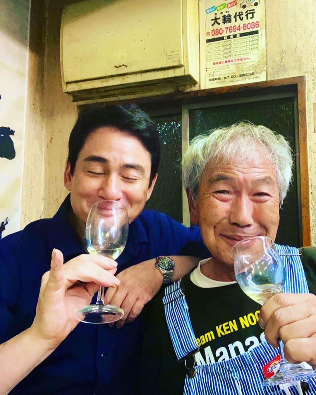 のインスタグラム：「久々にいなだやさんへ！！！ ここに帰って来るとホッとするんだな〜。 明日からは古民家の庭作りに着手します。私、庭師に転職致します(^.^)  #野口健#いなだや」