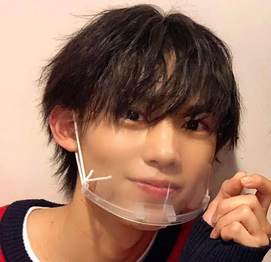 HARUKIさんのインスタグラム写真 - (HARUKIInstagram)「絶賛髪型迷走中。 どれが良い？」4月22日 23時25分 - iwaoharuki_official