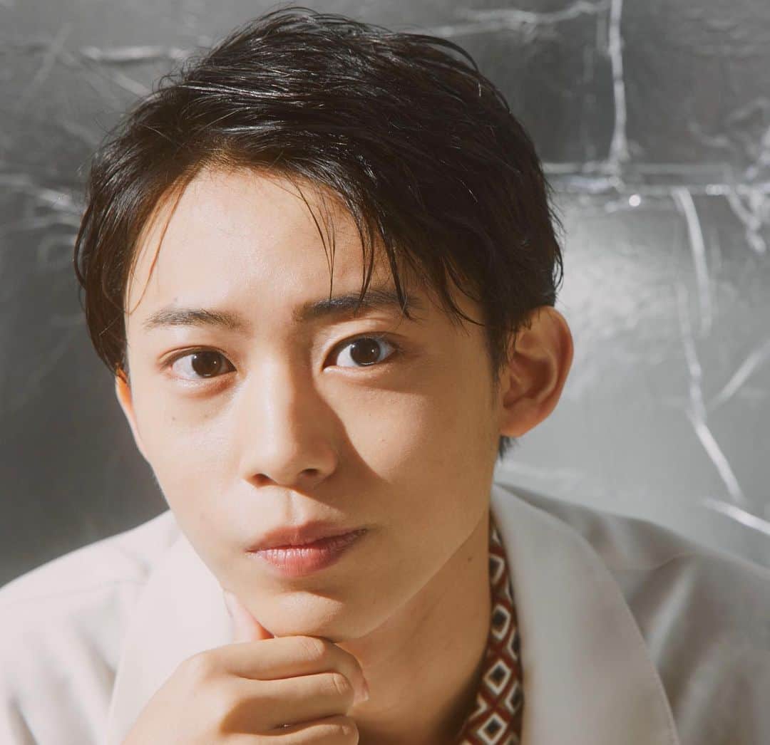 HARUKIさんのインスタグラム写真 - (HARUKIInstagram)「絶賛髪型迷走中。 どれが良い？」4月22日 23時25分 - iwaoharuki_official