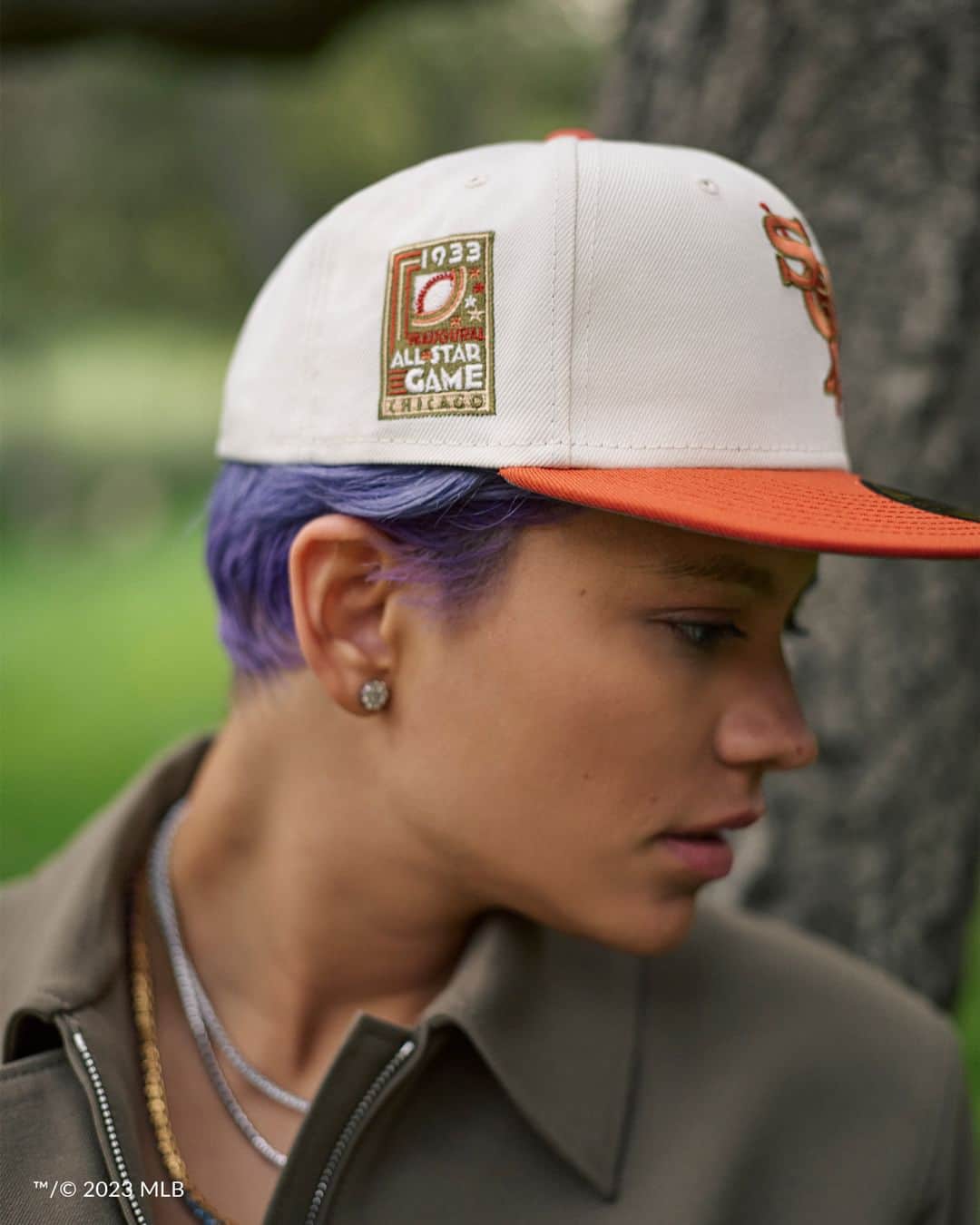 ニューエラ・キャップのインスタグラム：「Happy Earth Day from New Era Cap. Stay stylish and sustainable all year long in The Green Collection, featuring headwear made with REPREVE recycled yarn. Available now in select teams in MLB, NFL, and NBA.」