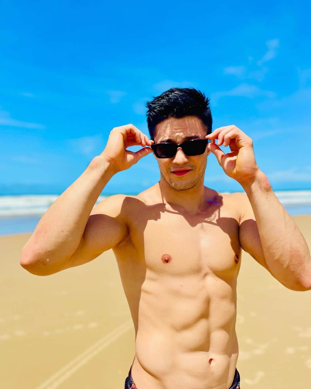 アルトゥール・オヤカワ・マリアノのインスタグラム：「Último biscoito 🍪 ❤️‍🔥 . Aracaju-SE」