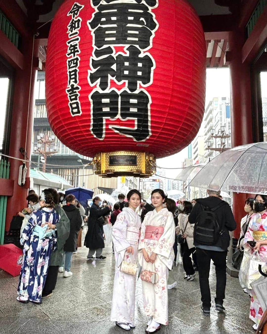 太田理恵のインスタグラム：「浅草の思い出🥰  #浅草　#浅草観光　#着物　#東京観光　#着物レンタル　#kimono #asakusa #tokyo #japan」