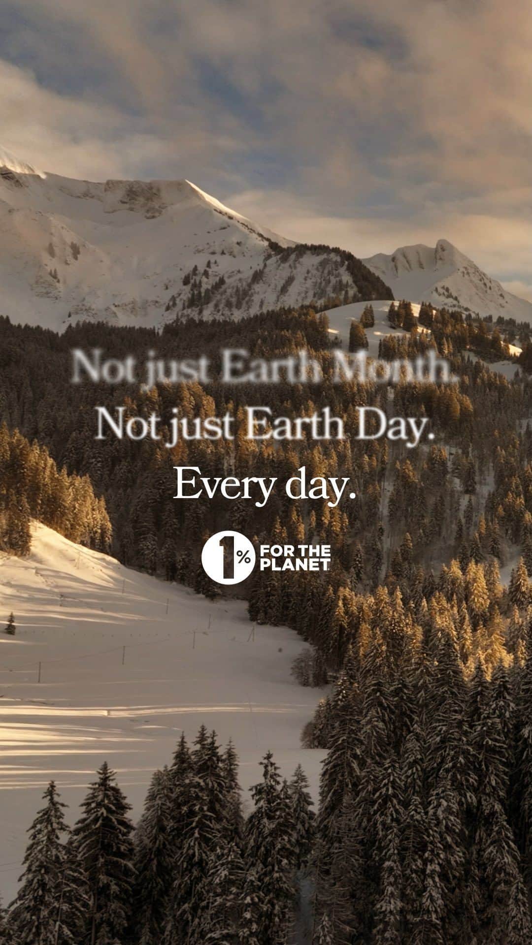 ドイターのインスタグラム：「Every day is Earth Day! 🌍 🌱 As proud partners of @1percentftp we keep looking for ways of giving back to nature. 🙌 Let’s celebrate by taking care of our playground: the mountains. ⛰️ Every action counts!  #EarthMonth #EarthDay #EarthDay2023 #EarthDayEveryDay #onepercentfortheplanet」