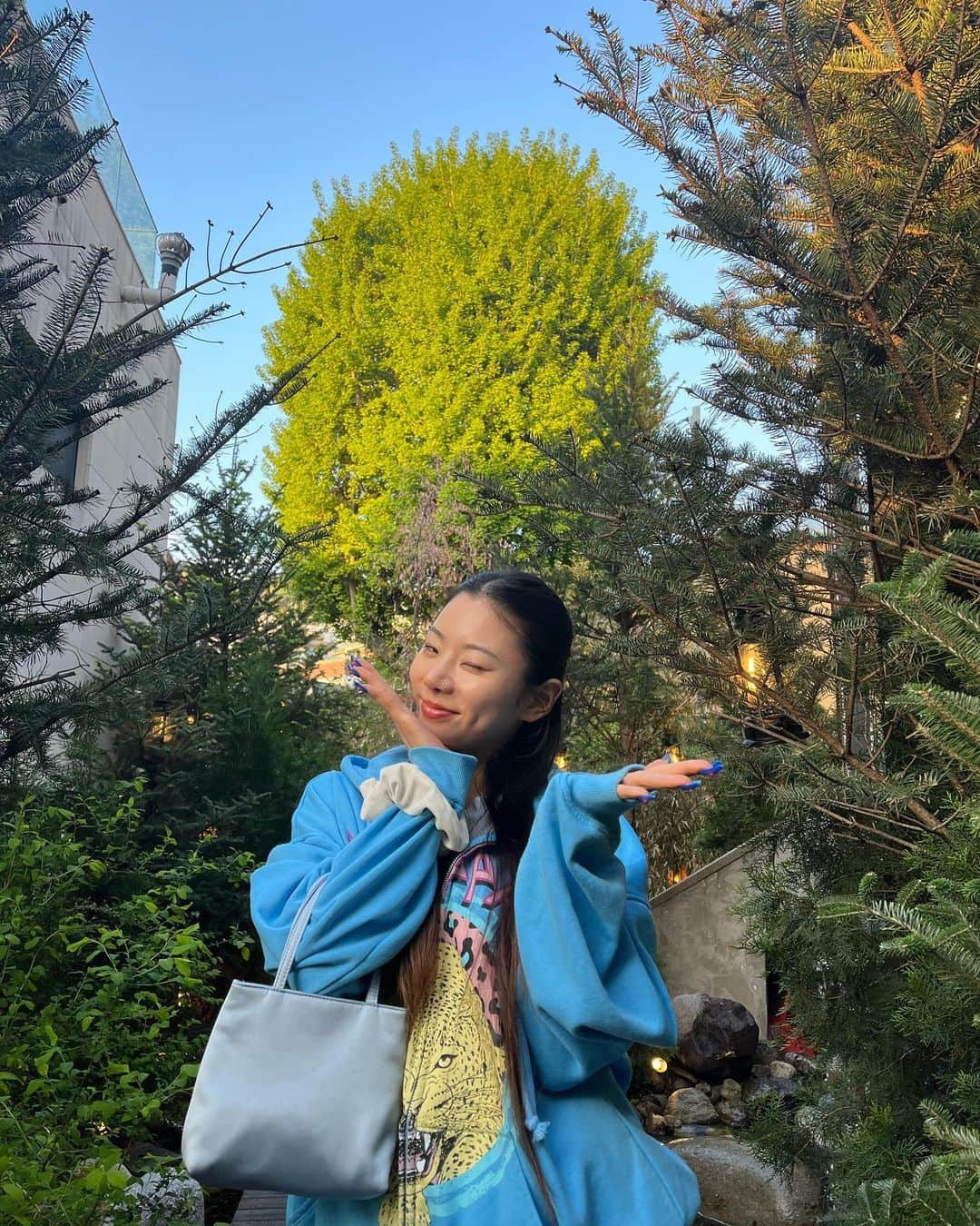 Hannahのインスタグラム：「이모저모^_^**💙ㅋ」