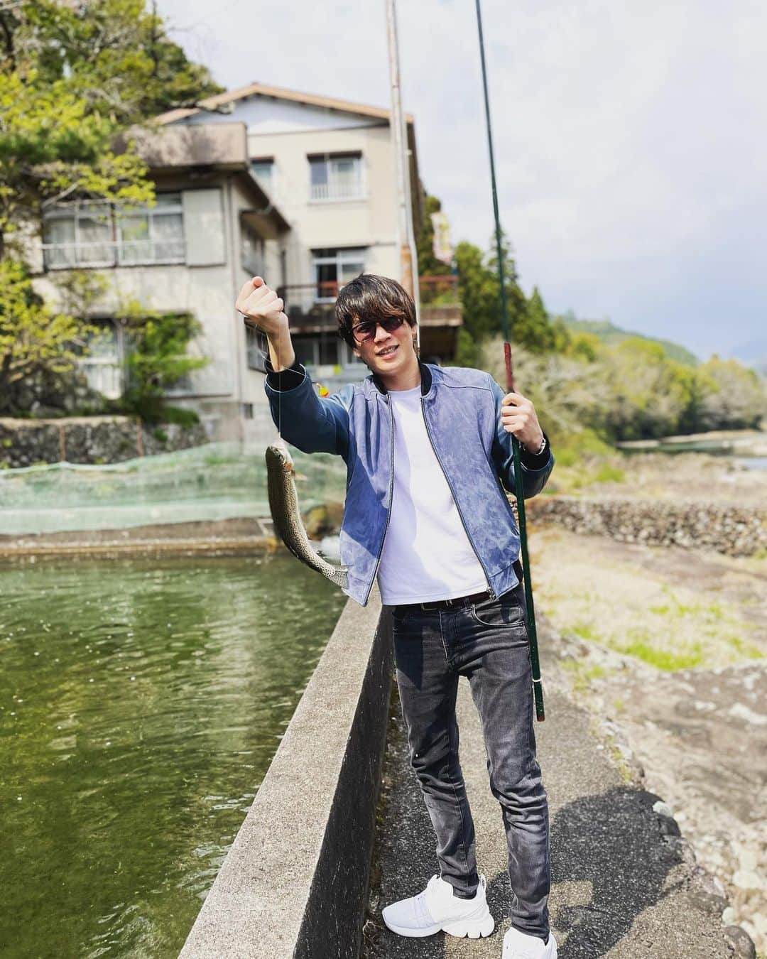 吉田三郎さんのインスタグラム写真 - (吉田三郎Instagram)「地元帰った時に自然を満喫しました♪♪」4月22日 17時49分 - yoshi_da318