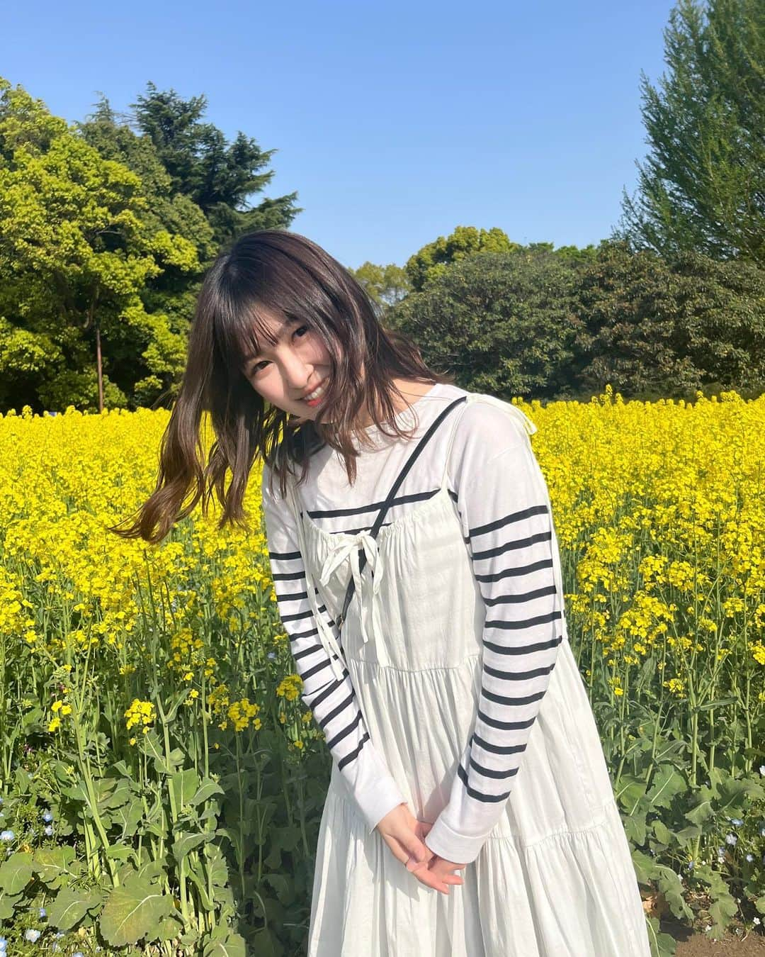 野崎奈菜さんのインスタグラム写真 - (野崎奈菜Instagram)「⁡ お友達が沢山撮ってくれました！ ピクニックしたりめっちゃ楽しかった🧺」4月22日 18時06分 - lunelapin_na7