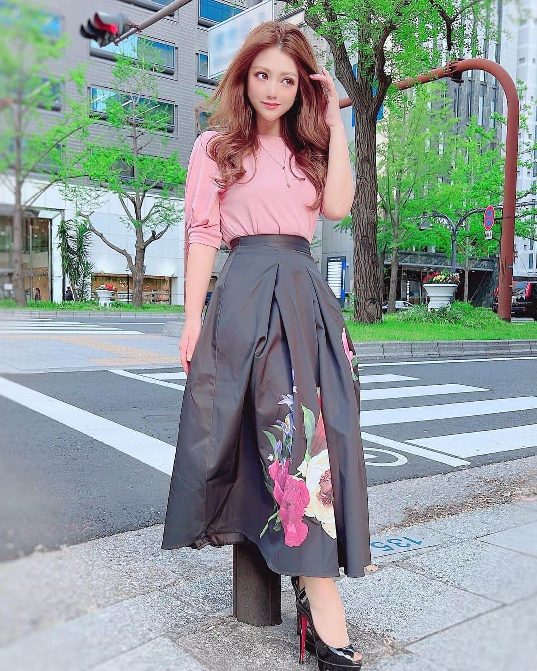 米本紗弥香さんのインスタグラム写真 - (米本紗弥香Instagram)「春の街coordinate🌷  #location #fashion #ファッション #model #japanesegirl #coordinate #instadaily #lifestyle #instapic #ootd #outfit #springoutfit #springstyle #ファッションコーデ #コーディネート #お洒落さんと繋がりたい #今日のコーデ #ファッション #春コーデ #大人女子コーデ #ピンクコーデ #フレアスカートコーデ #お出かけコーデ #ZARAコーデ #低身長コーデ #152cmコーデ #御堂筋 #心斎橋」4月22日 18時08分 - yonesaya_official